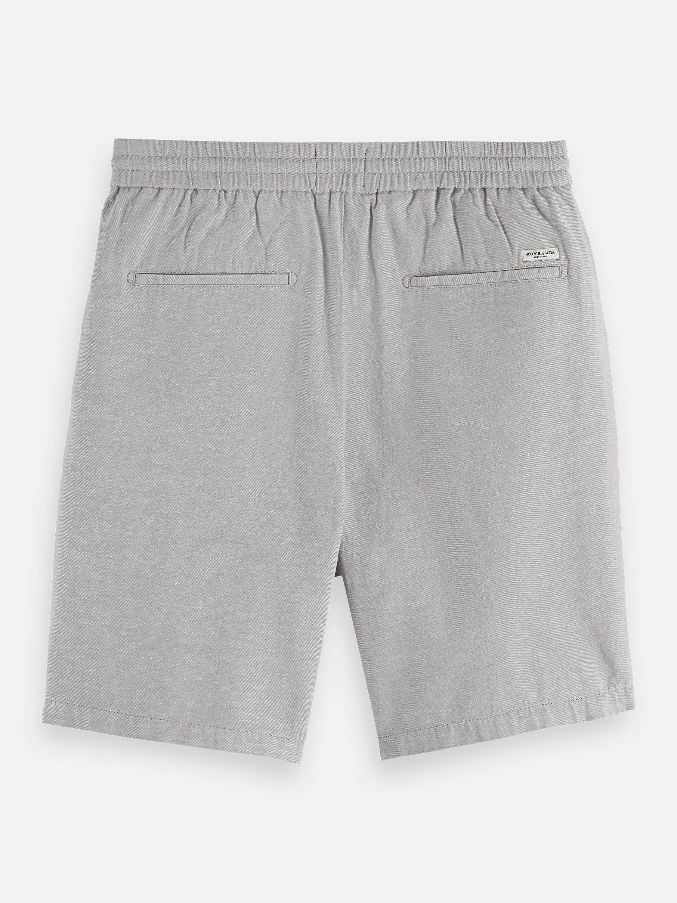 Short chino coupe classique en coton et lin gris, un incontournable de la saison