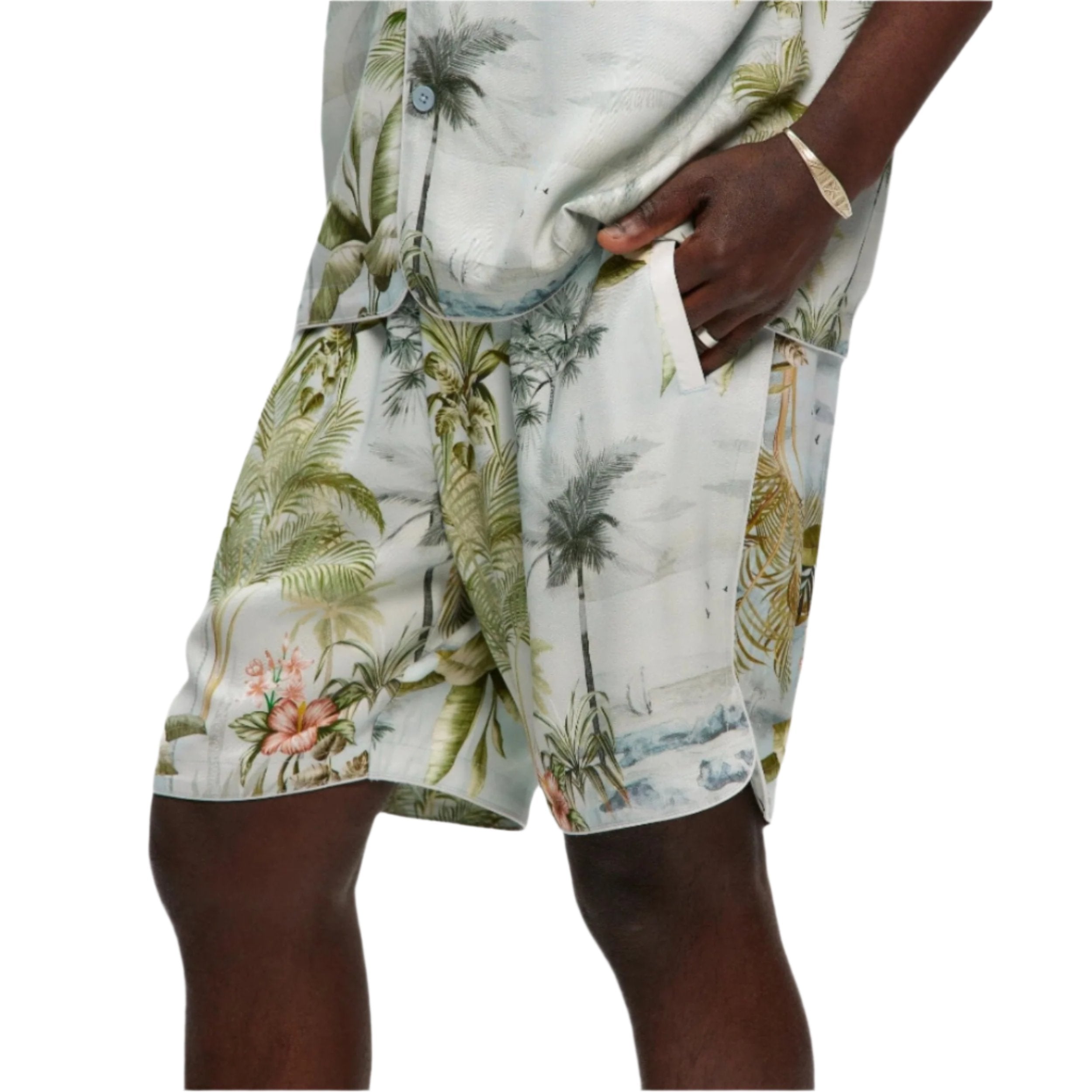 Short Blue Paradise Resort