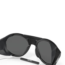 Clifden  - Matte Black