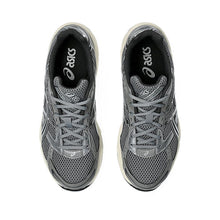 Gel-1130 - Clay grey and pure silver