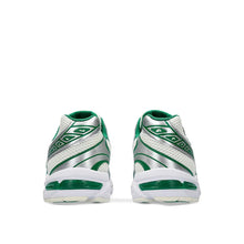 GEL-1130 - Cream and Kale