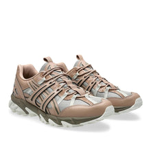 Gel-Sonoma 15-50 - Moonrock and dusty steppe