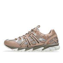 Gel-Sonoma 15-50 - Moonrock and dusty steppe