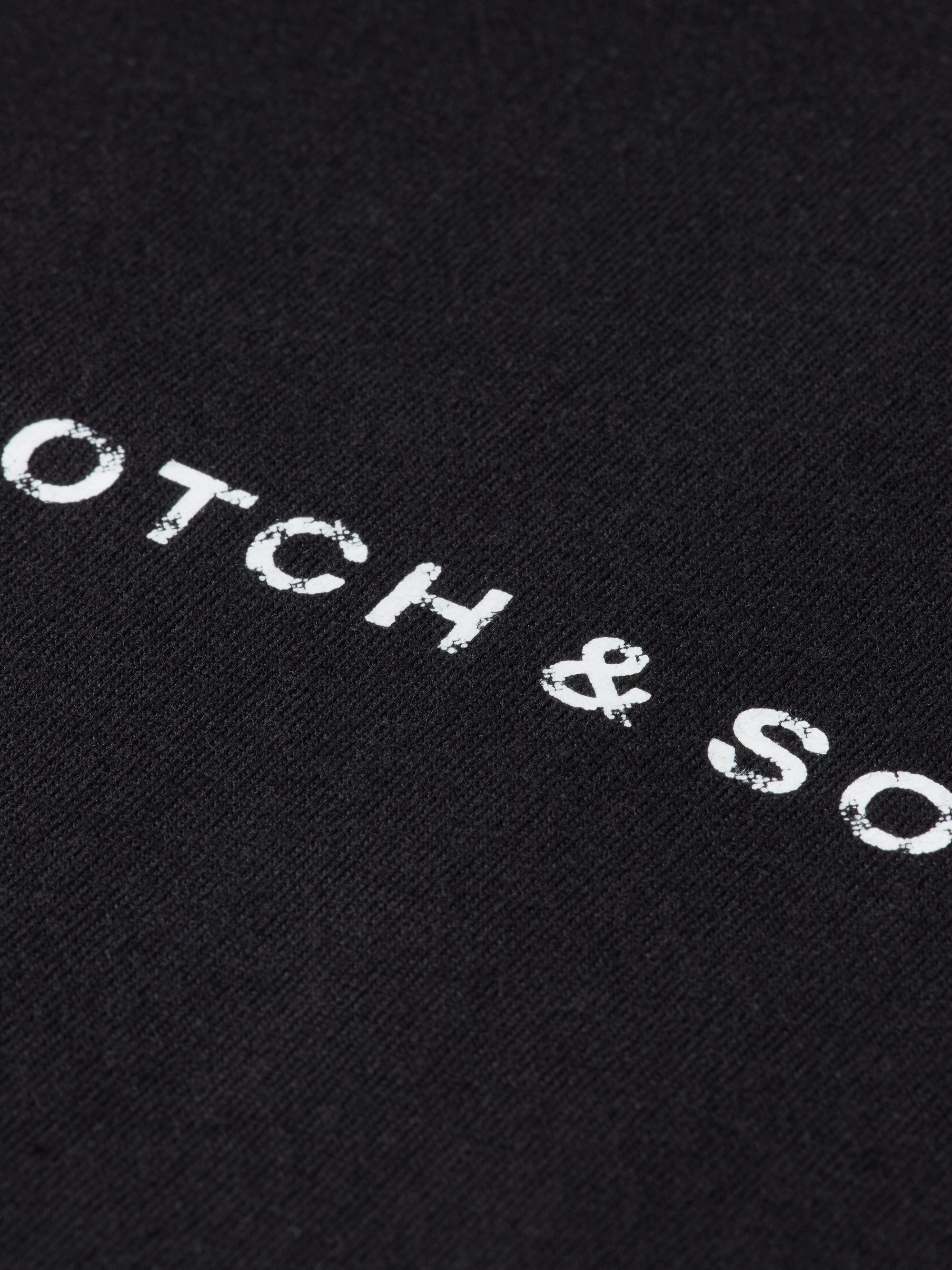 T-shirt noir avec logo sur la poitrine