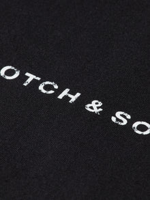 T-shirt noir avec logo sur la poitrine