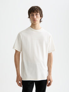 T-shirt à logo sur la poitrine - Blanc cassé