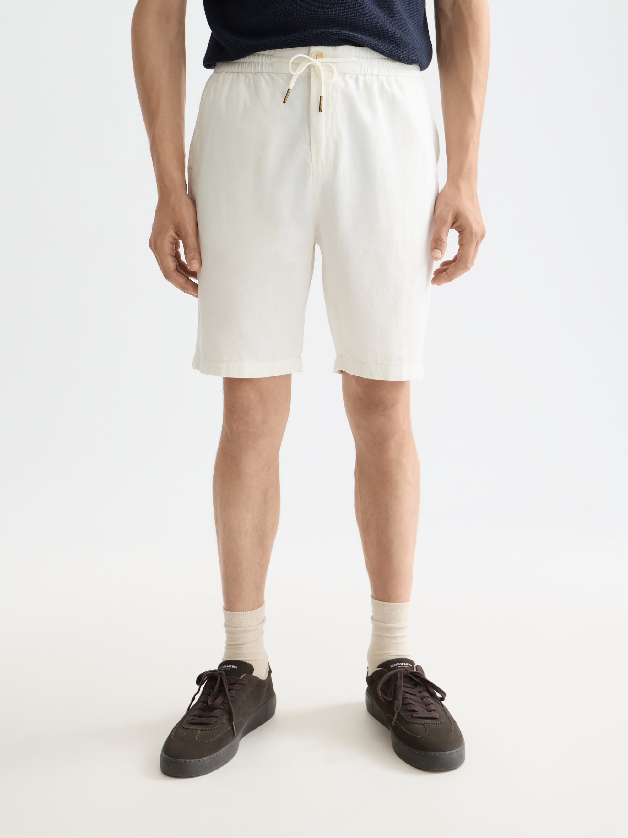 Bermuda en sergé de coton et lin Core Fave - Blanc cassé