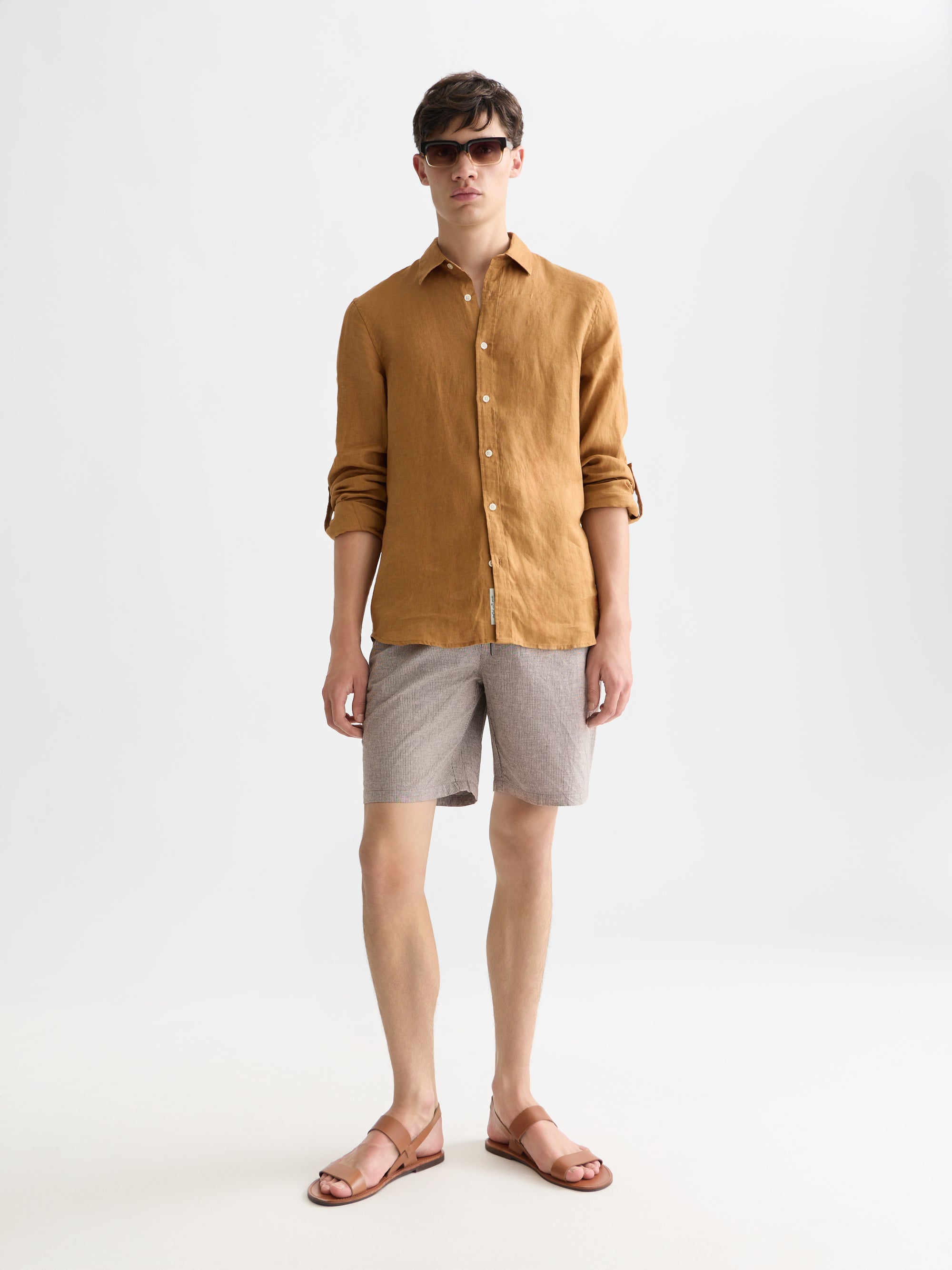 Bermuda coupe classique en coton et lin teint en fil - Cathay Spice Dobby