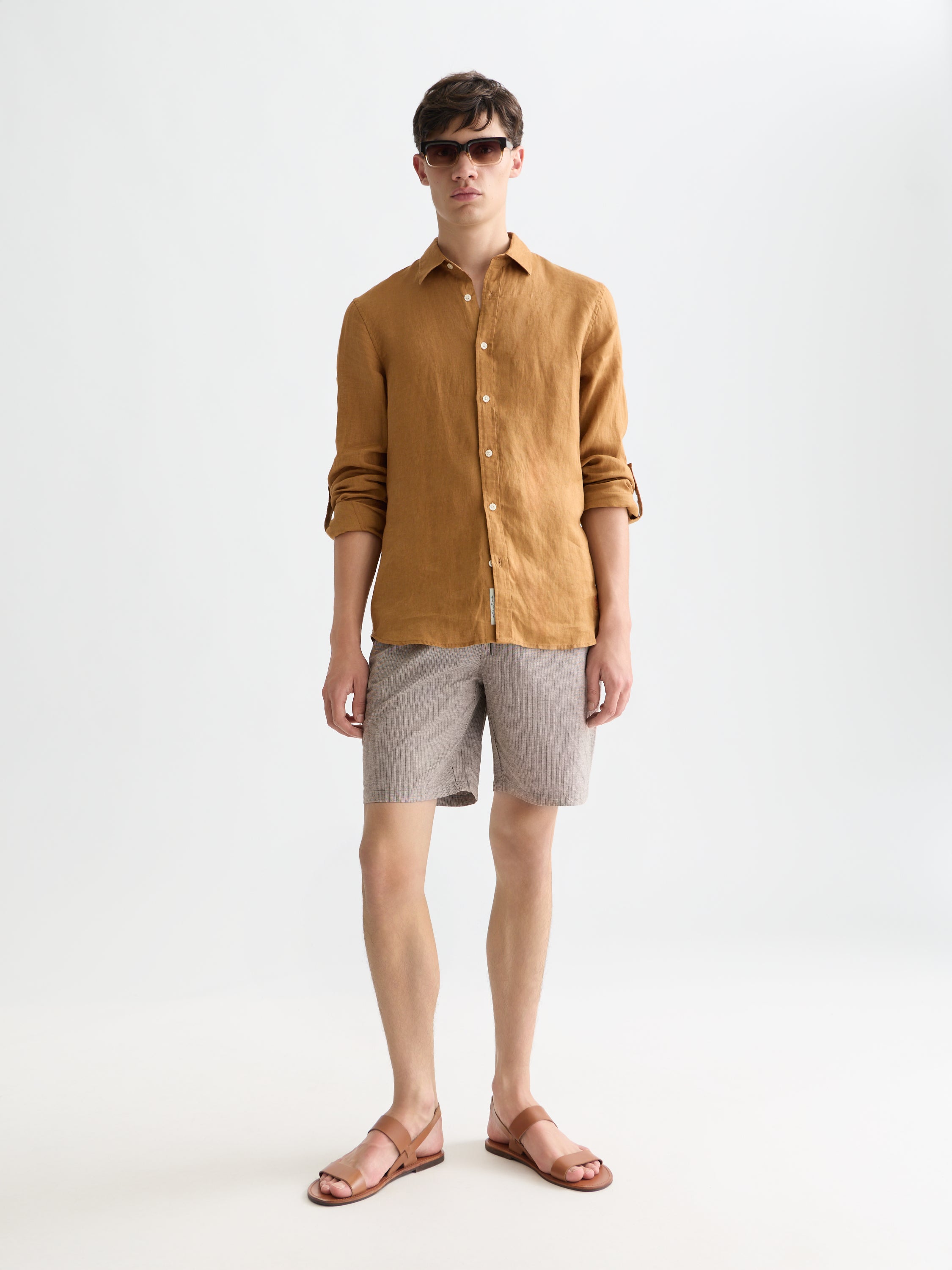 Bermuda coupe classique en coton et lin teint en fil - Cathay Spice Dobby