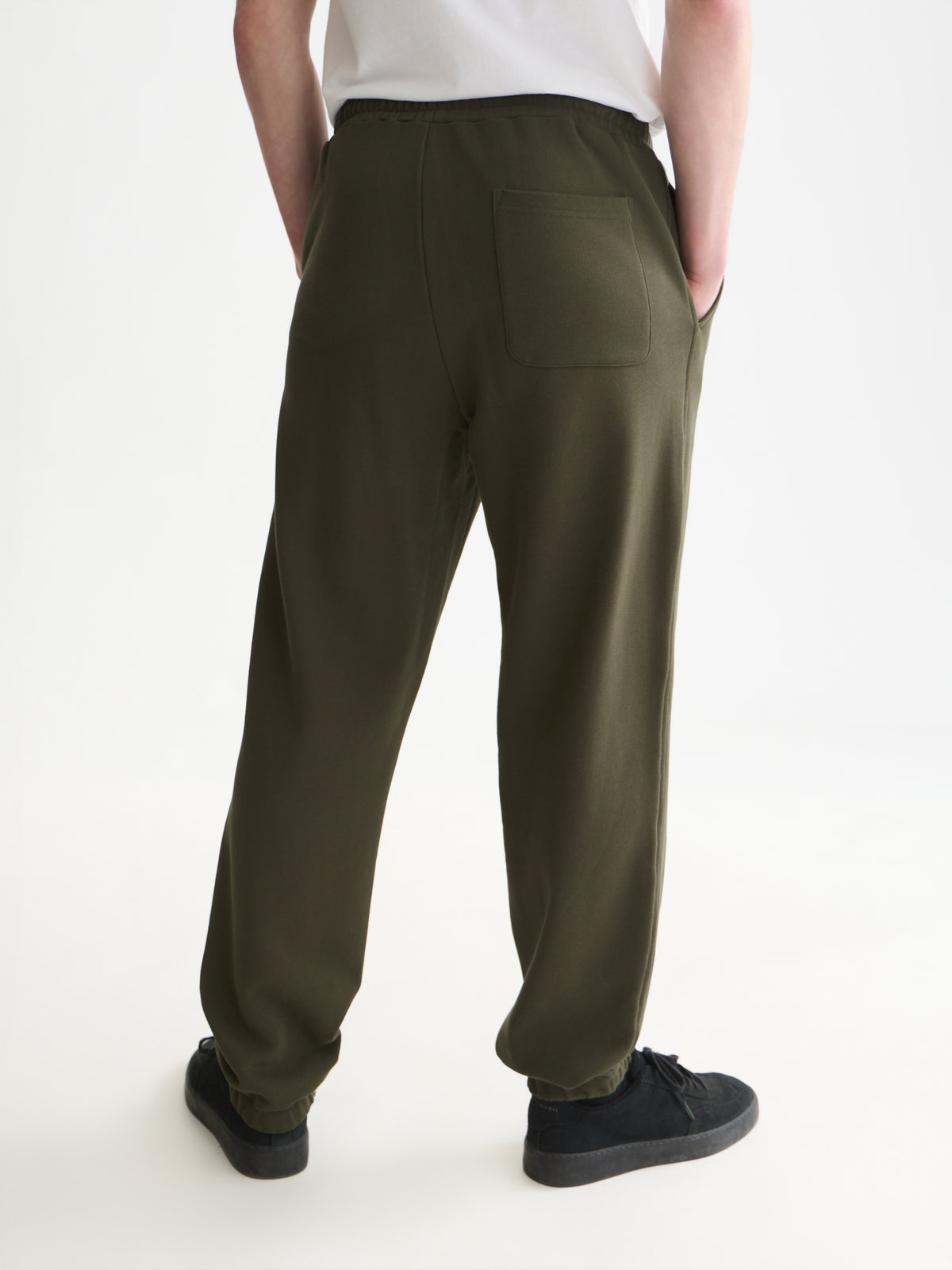Seasonal Core Logo Badge Regular-Fit Sweatpants - Forest Night-2