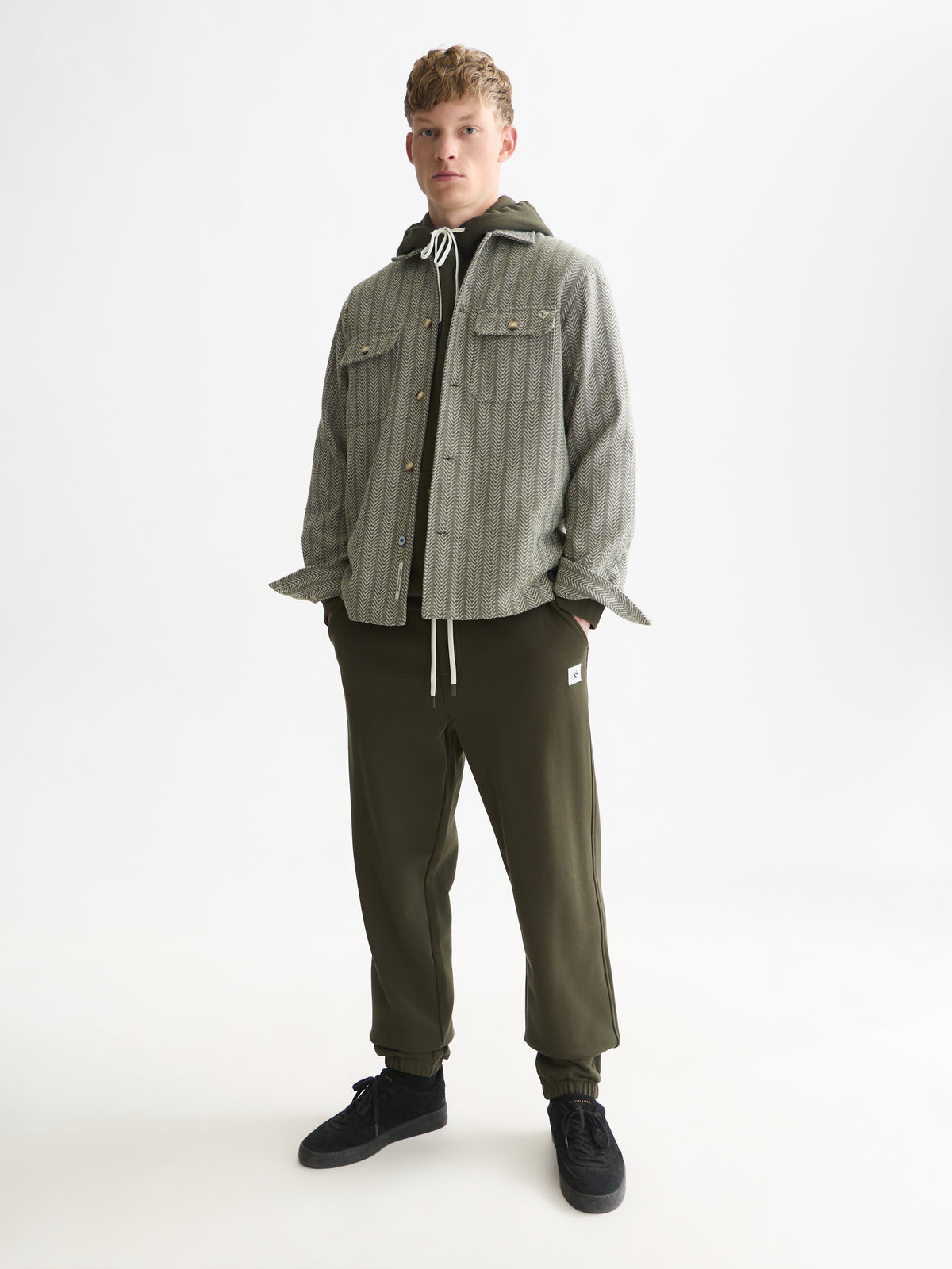 Seasonal Core Logo Badge Regular-Fit Sweatpants - Forest Night-3