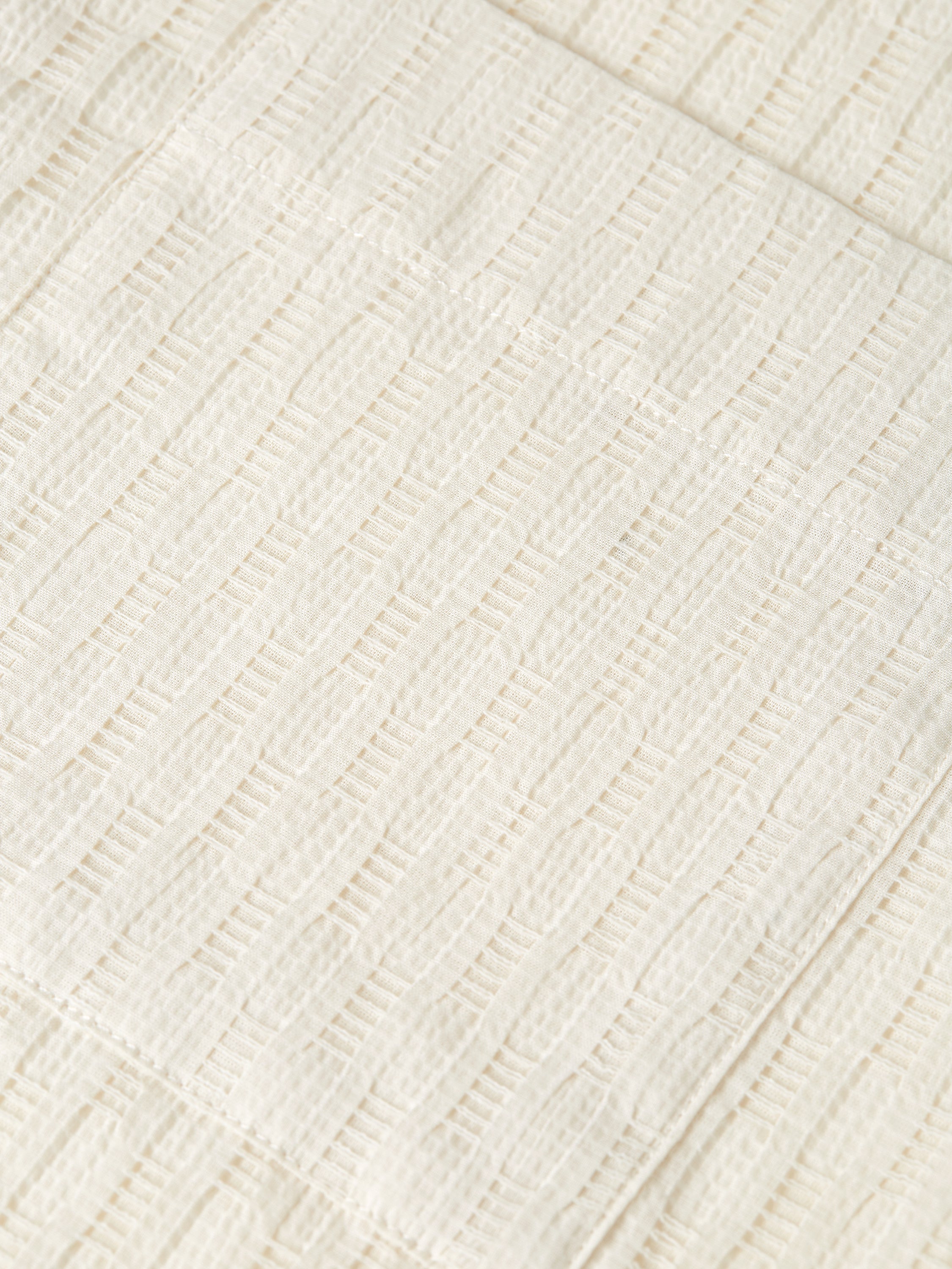 Jacquard Seer-Sucker Regular Fit Short-Sleeved Shirt - Eggnog