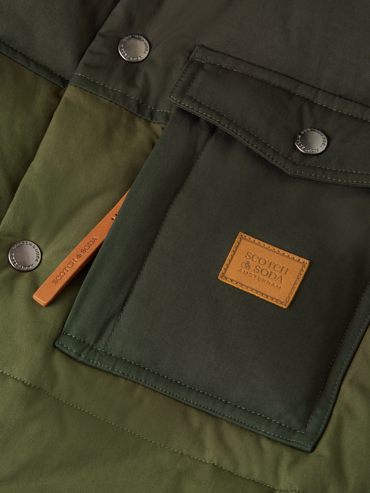 Hooded Puffer Vest - Olive Night