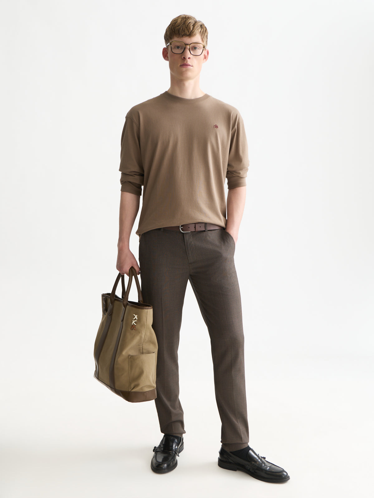 Embroidered Logo Long Sleeved Relaxed-Fit T-Shirt - Walnut-3