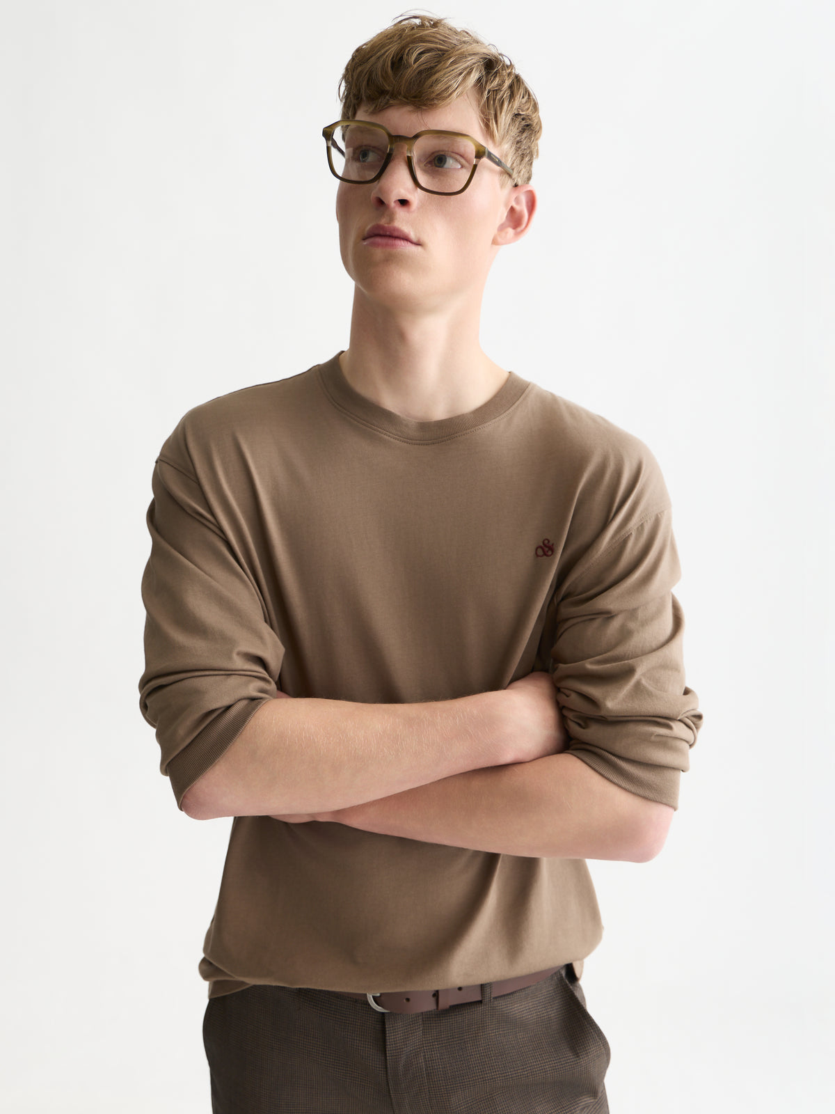Embroidered Logo Long Sleeved Relaxed-Fit T-Shirt - Walnut-1