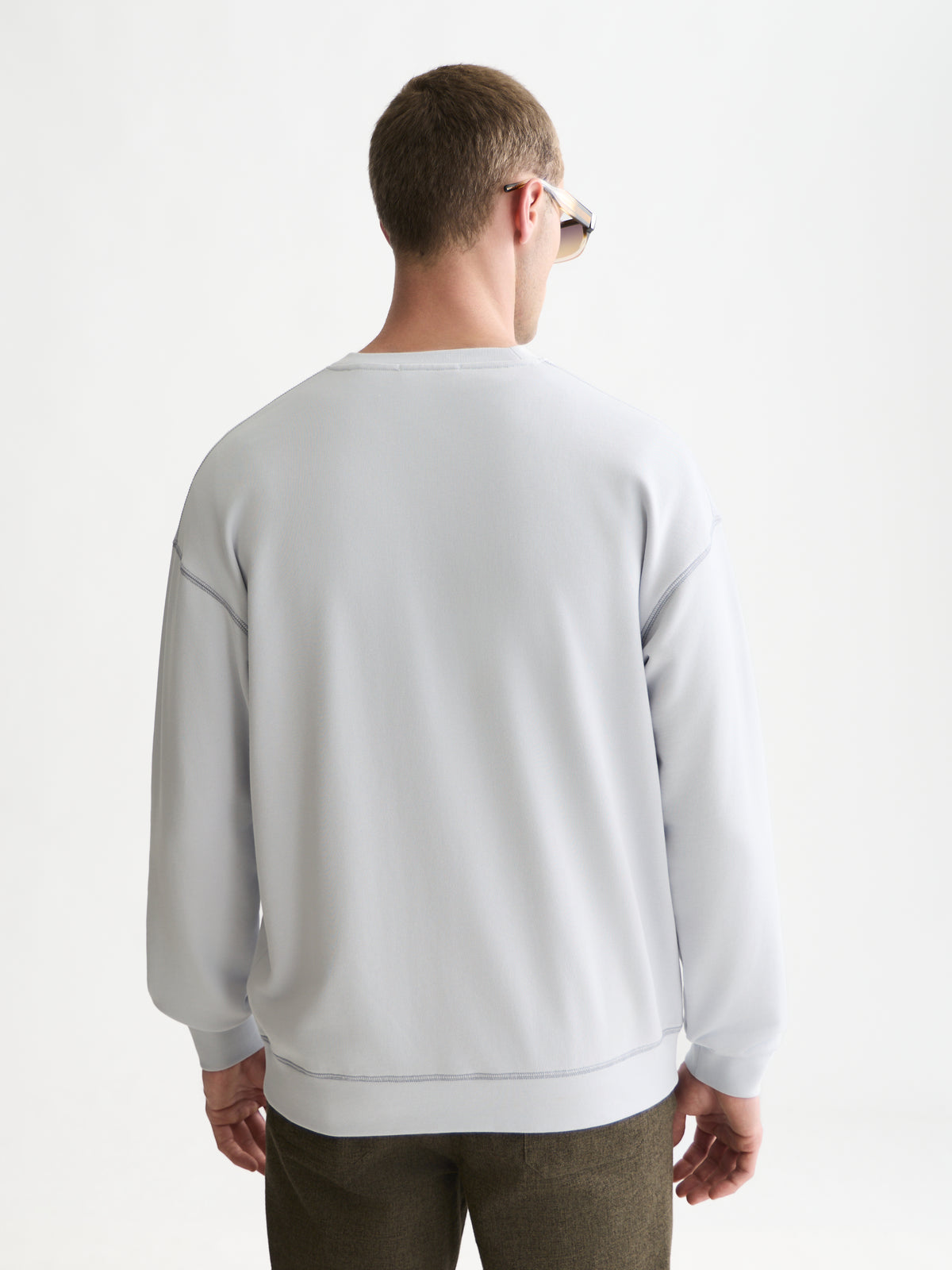 Seasonal Core Front Chest Artwork Relaxed-Fit Sweatshirt - Grey Dawn