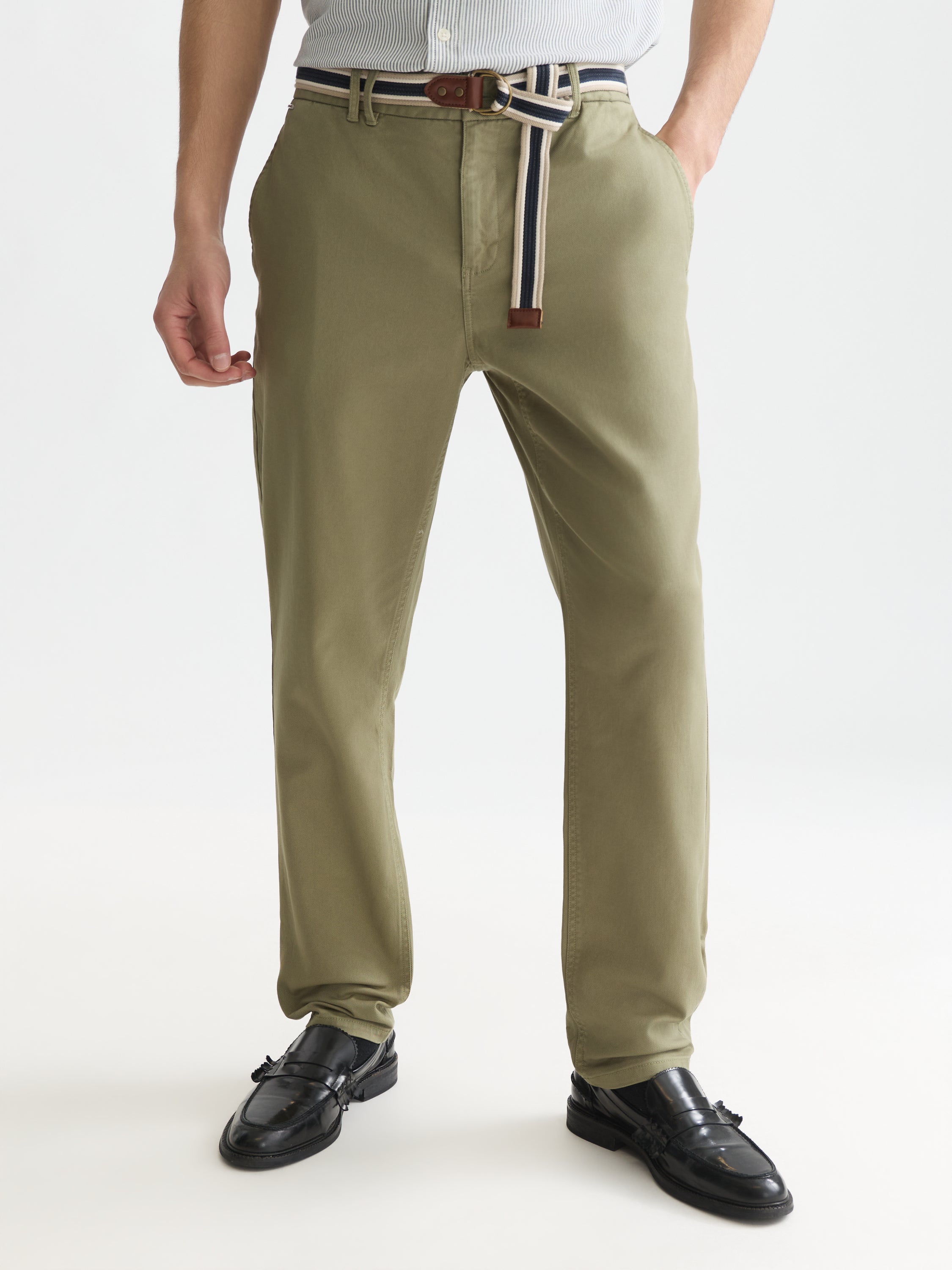 Warren Cotton Blend Twill Belted Chino - Oil Green