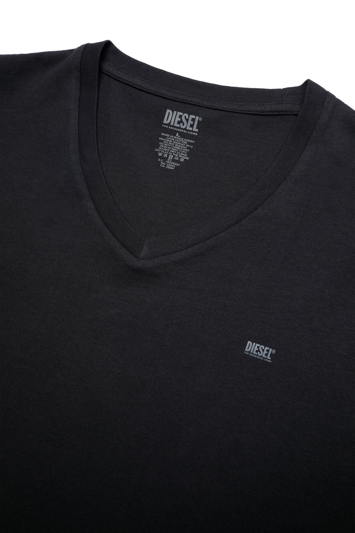 Back Umtee Randal V-Neck T-Shirt