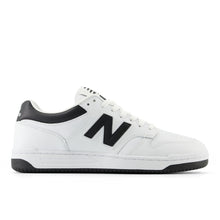 480 - White & Black