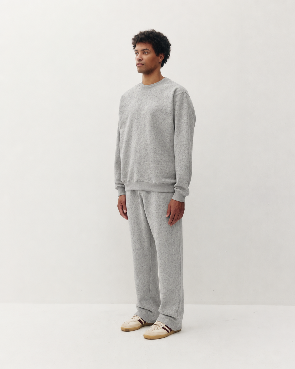 Essential Crew Sweatshirt - Heather Grey-5
