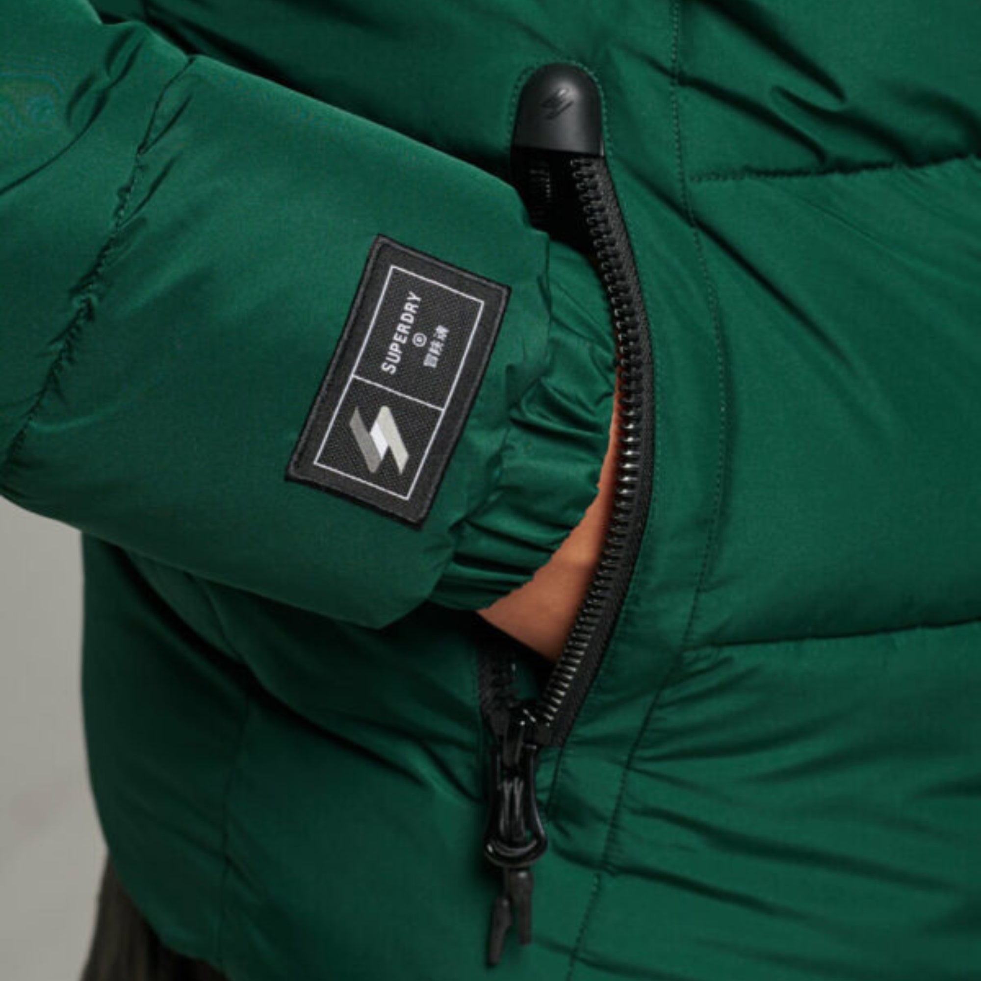 Mid Pine Hooded Sports Puffer
