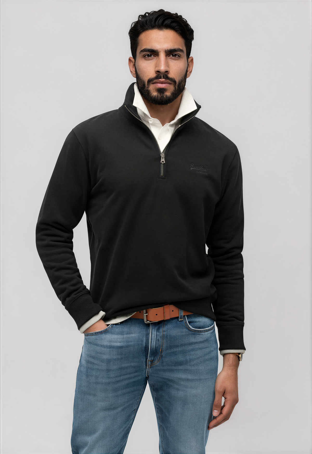 Essential Logo Half Zip - Black