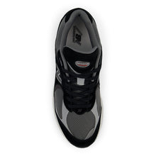 2002R- Black