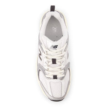 530 - Silver metallic with black cement