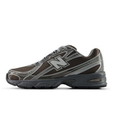 740 - Black Metallic