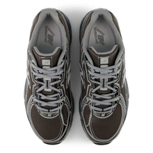 740 - Black Metallic