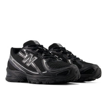 740 - Black with Silver Metallic