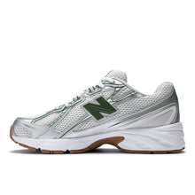740 - Grey matter with green