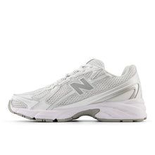 740 - White & Silver Metallic
