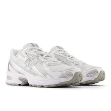 740 - White & Silver Metallic