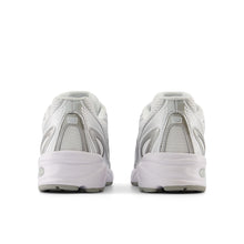 740 - White & Silver Metallic