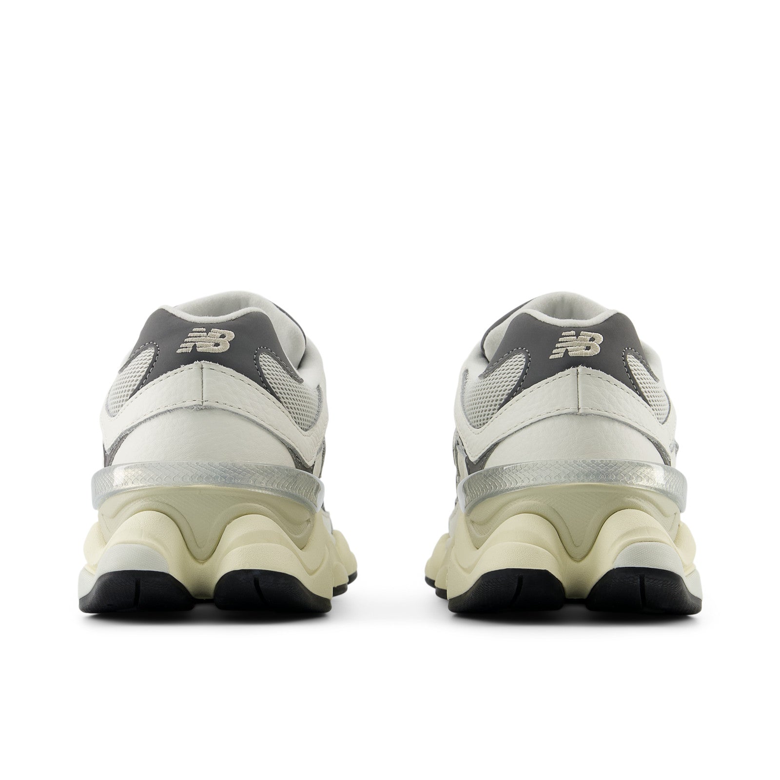 9060 - Sea Salt & Castlerock
