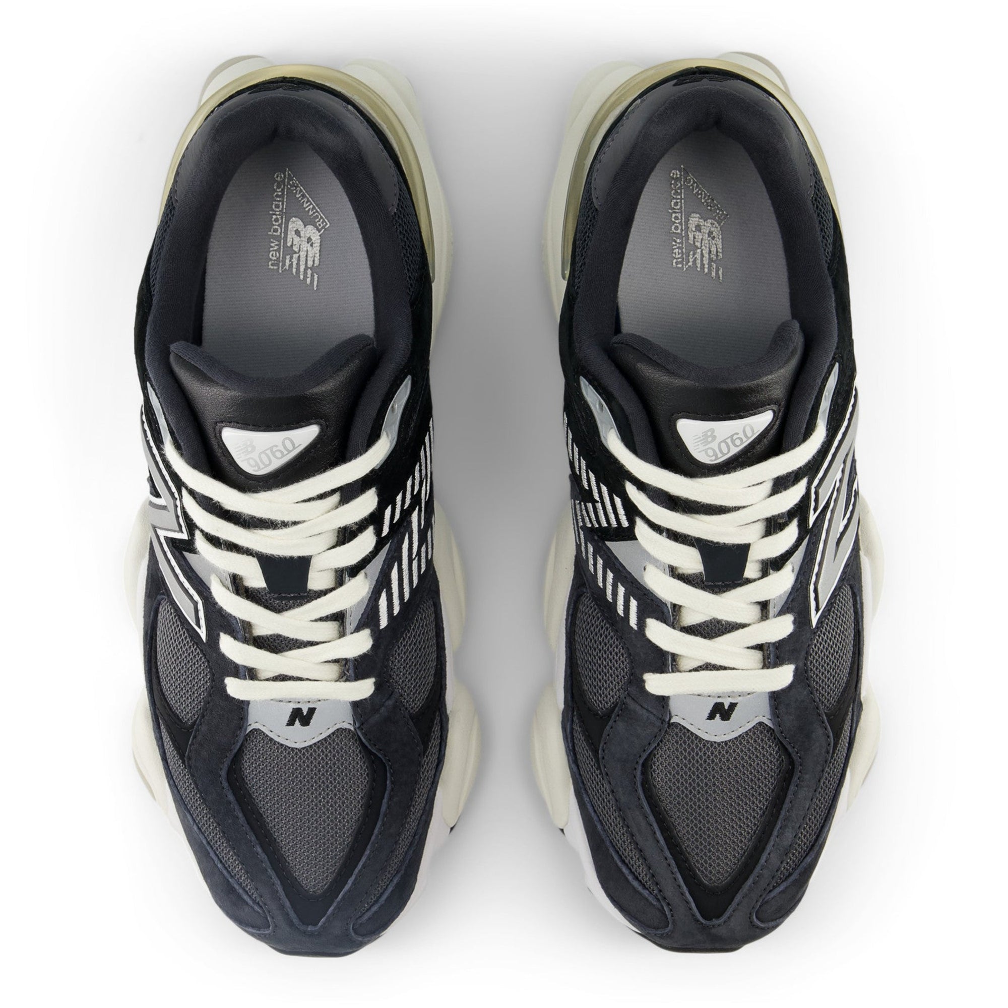 9060 - Black & White
