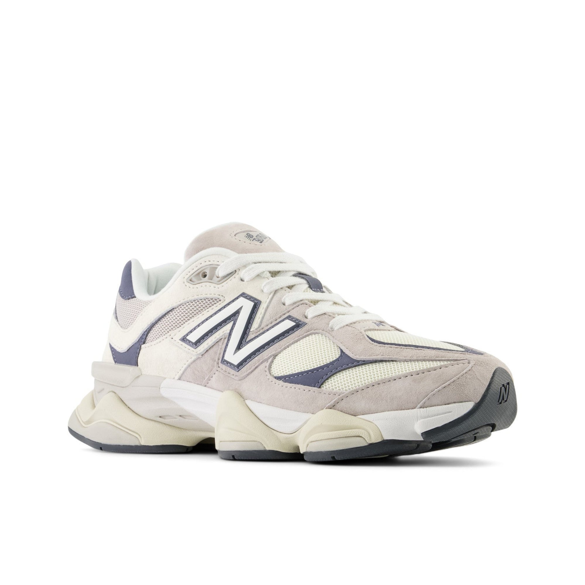 9060 - Moonrock & Linen