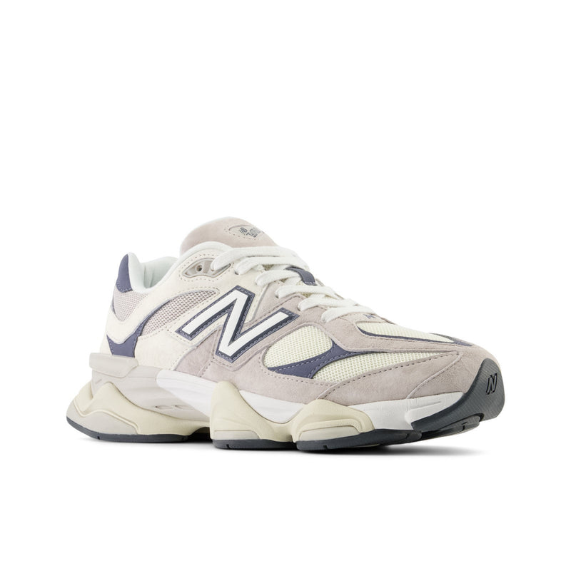 9060 - Moonrock & Linen