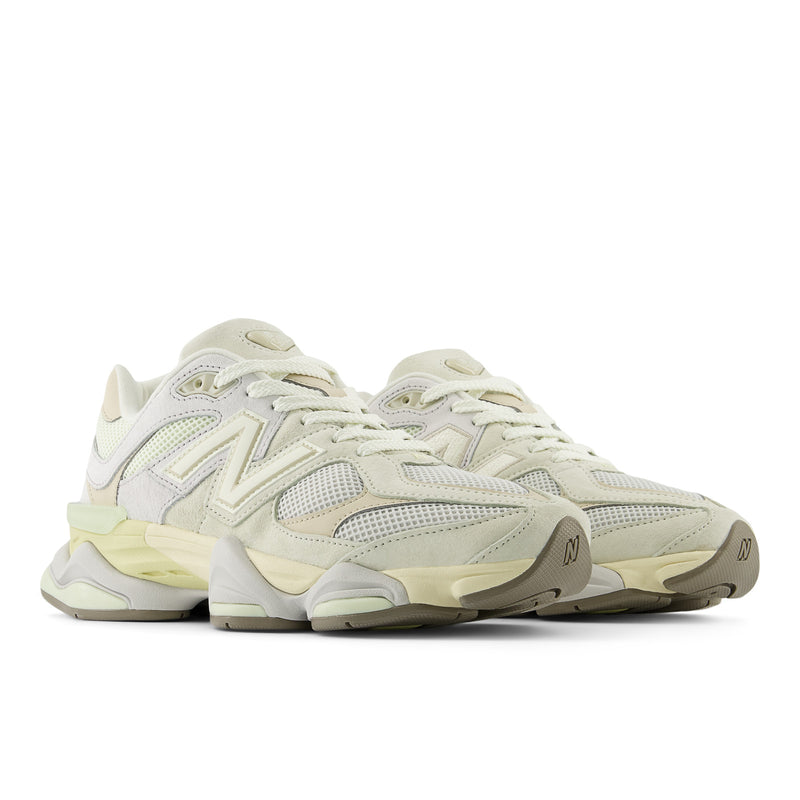 9060 - Mineral And Grey Matter