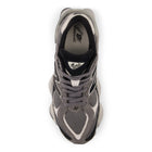 9060 - Black with castlerock