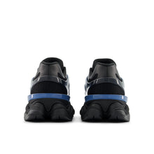 9060 - Black And Navy