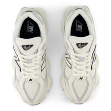 9060 - Sea Salt And Black