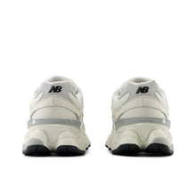 9060 - Sea Salt And Black