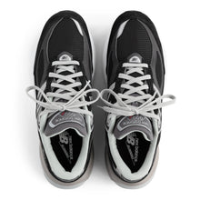 Made in USA 990v6 - Black