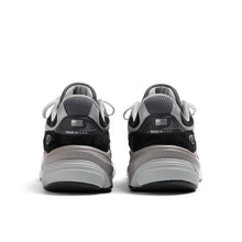 Made in USA 990v6 - Black
