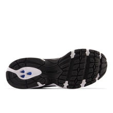 530 - Black and grey