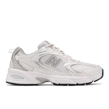 530 - White With Silver Metallic
