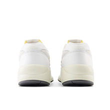 New Balance MT580VTG Blanc et beige