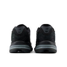 2010 - Black and Grey